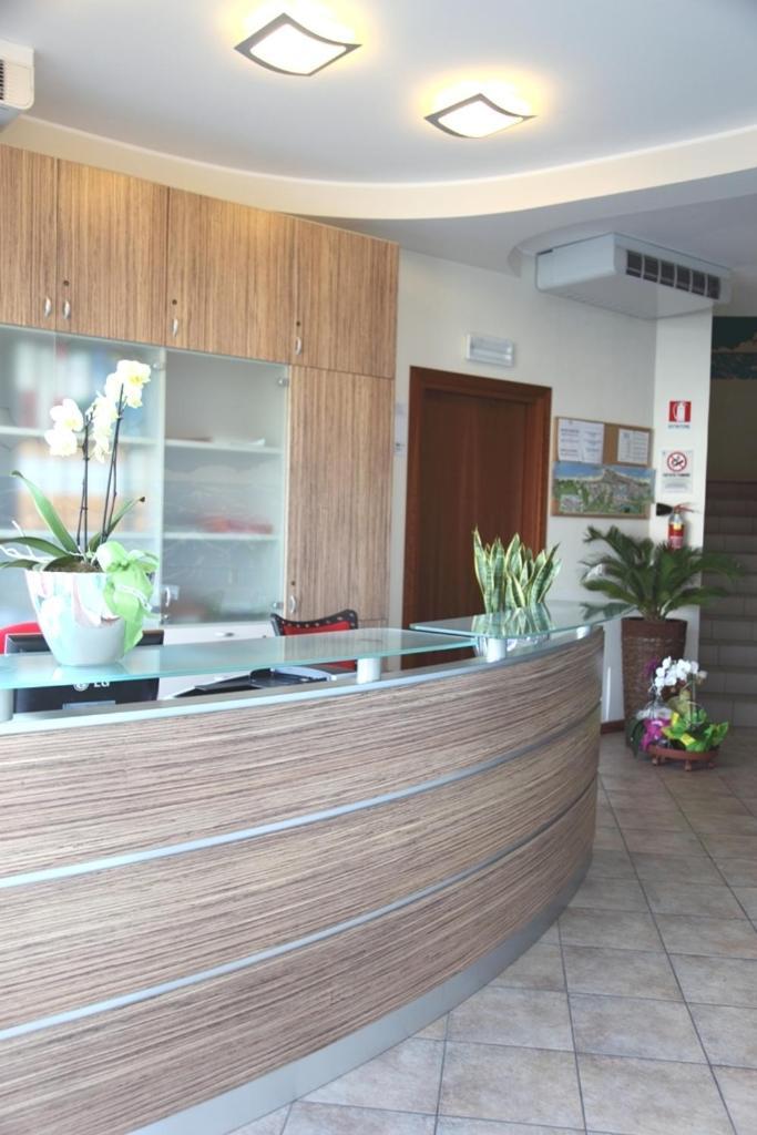 Aparthotel Gioia Caorle Ngoại thất bức ảnh