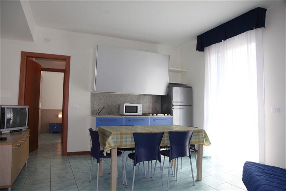 Aparthotel Gioia Caorle Ngoại thất bức ảnh