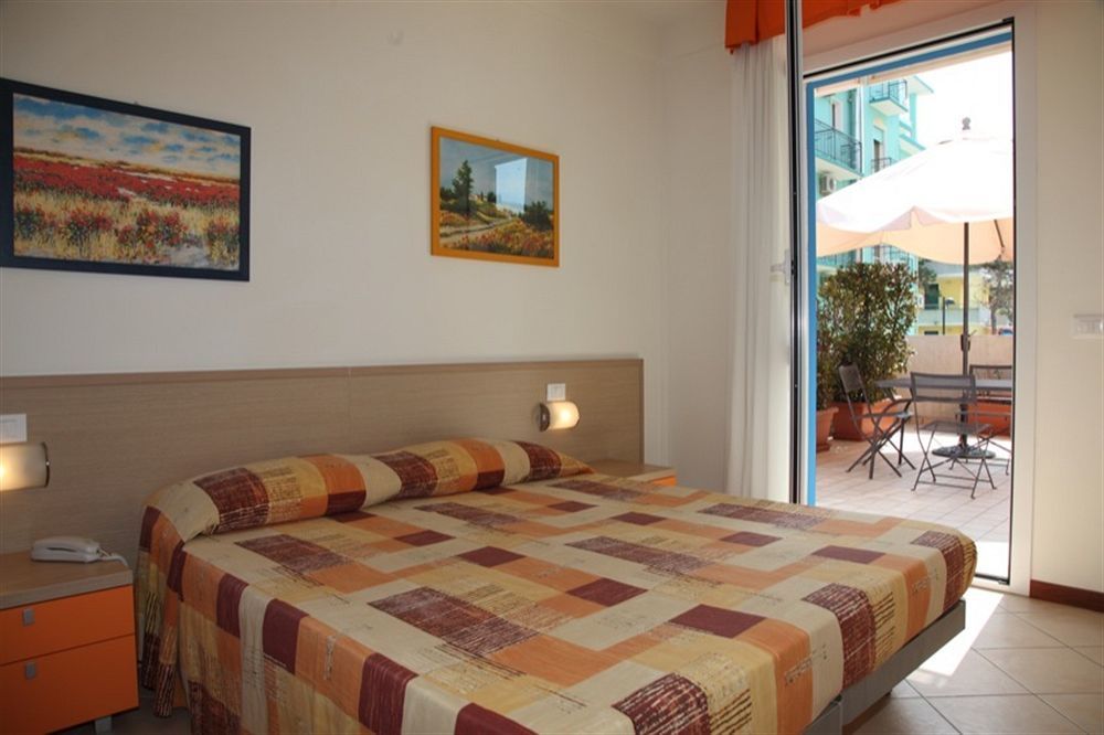 Aparthotel Gioia Caorle Ngoại thất bức ảnh
